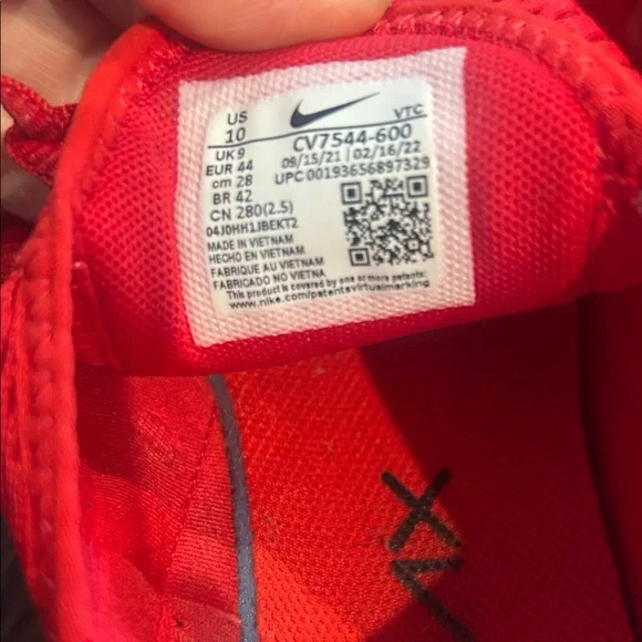 Nike Bright Red Running Shoes - Picture 3 of 3